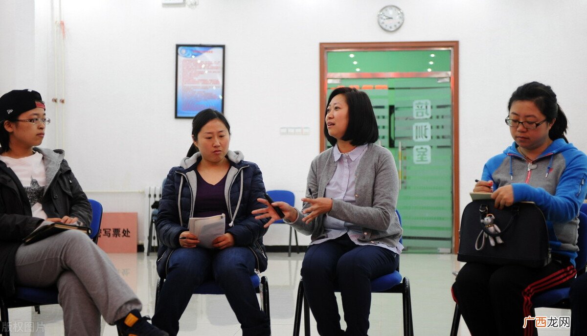 小孩在学校的表现怎么问老师 怎么咨询孩子在学校表现