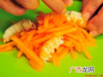凉拌长臂虾与哈密瓜的详细操作 长臂虾的烹饪方法