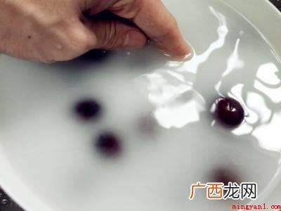 怎样清洗葡萄的具体操作步骤 怎样清洗葡萄