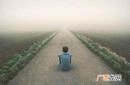犹豫的近义词