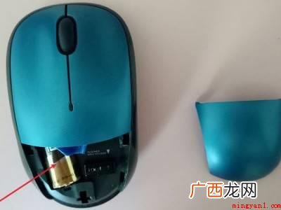 无线鼠标怎么打开关的具体操作步骤 无线鼠标怎么打开开关