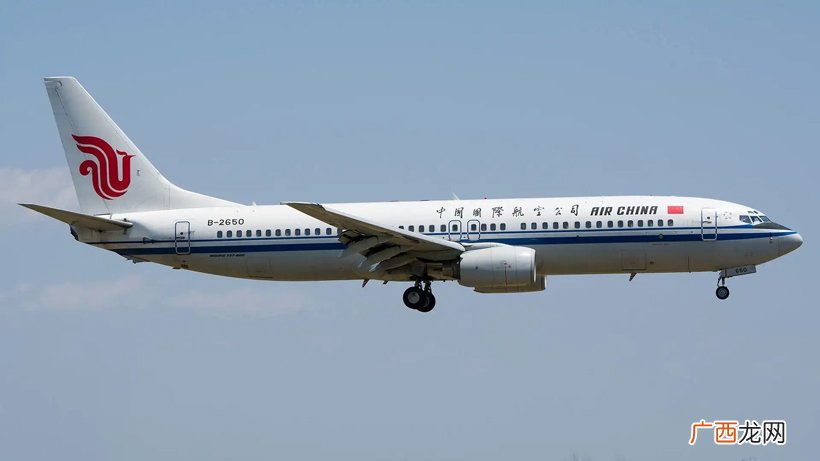 它的寿命一般飞多少年 波音737多少钱一架