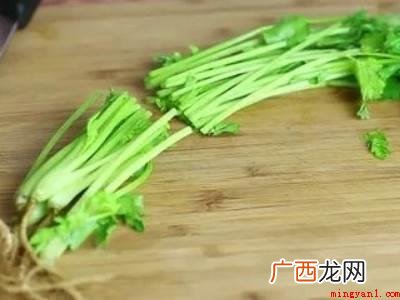 香菜怎么切的具体操作步骤 香菜怎么切