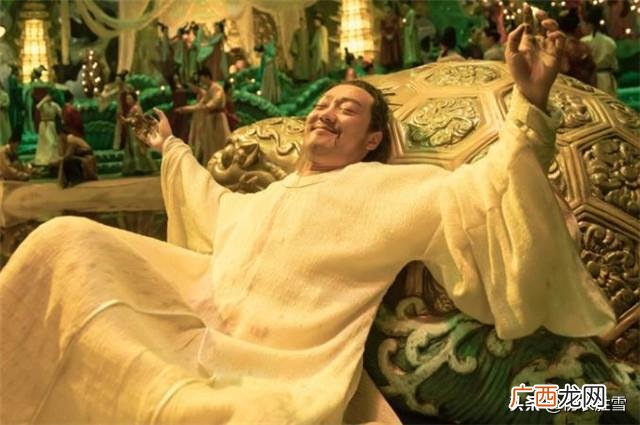 李白称自己为青莲居士的原因 李白为什么叫青莲居士