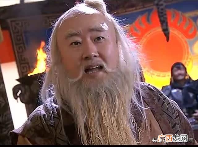 裘千仞跟周伯通谁的武功厉害 裘千仞能打过周伯通吗