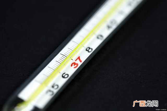 发烧是多少度?