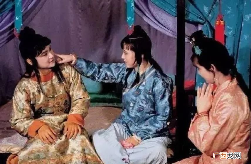 袭人难道做了什么对不起他的事情 宝玉出家前为何恨袭人