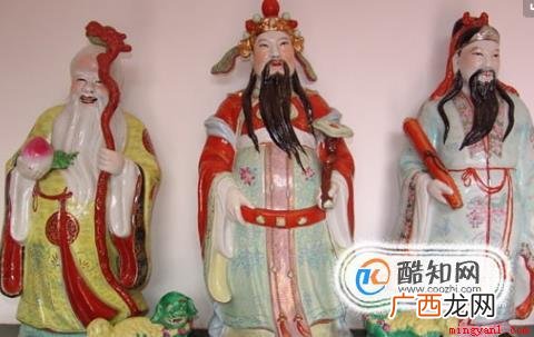 分工不同的财神爷你知道怎么摆放么这些相信大多数人都不知道吧 财神爷摆放的位置
