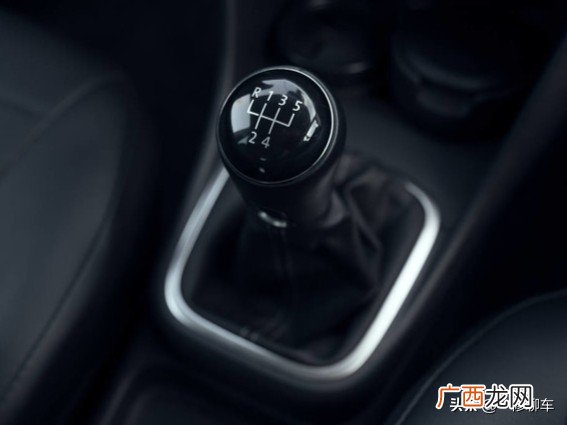 汽车的离合器更换一套需要多少费用 换离合器多少钱