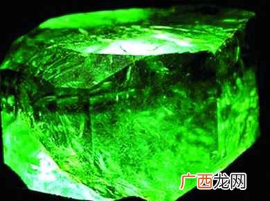 宝石和钻石的区别是什么 一克拉宝石多少钱