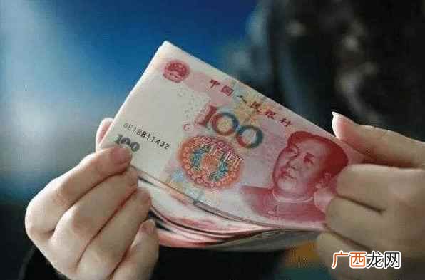 百元大钞的重量是1 100万多重