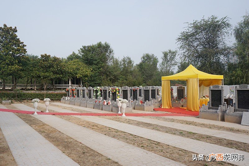 关于民间传统怎样安排安葬日子 下葬时间如何择日
