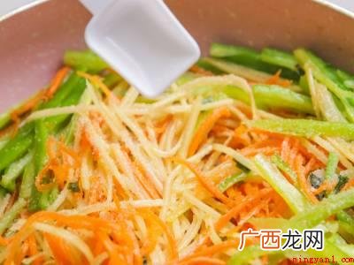 用饺子皮能做什么美食的具体操作步骤 用饺子皮能做什么美食