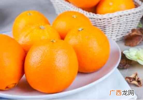 橙子吃多了皮肤会变黄吗 吃橙子对皮肤有好处吗