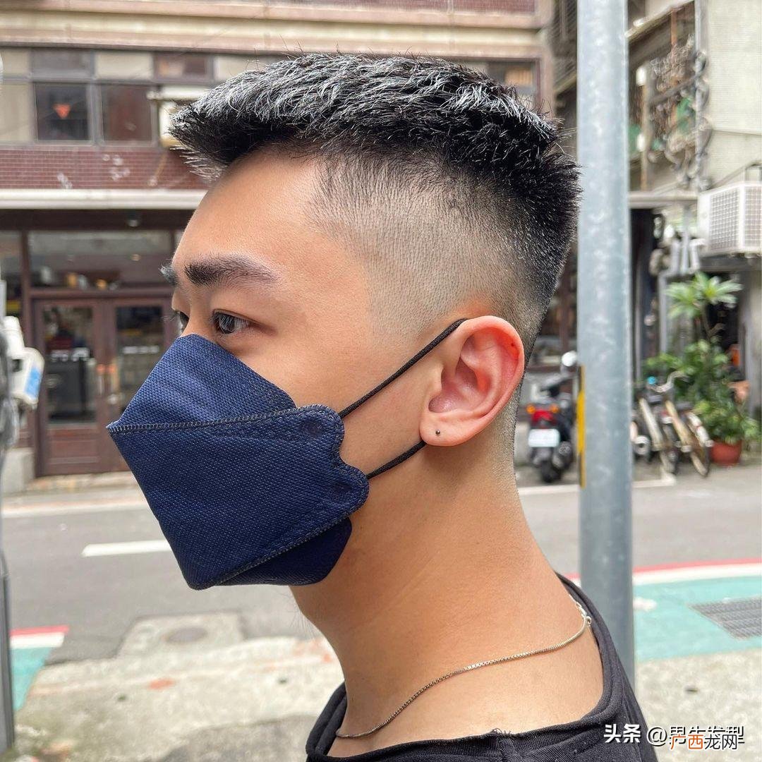 45一50岁发型减龄好看 2022最火5款发型男短发推荐