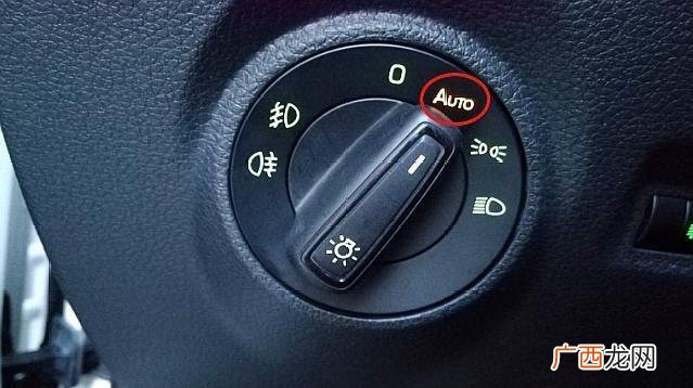 汽车上的auto按键功能 auto是什么意思车上的