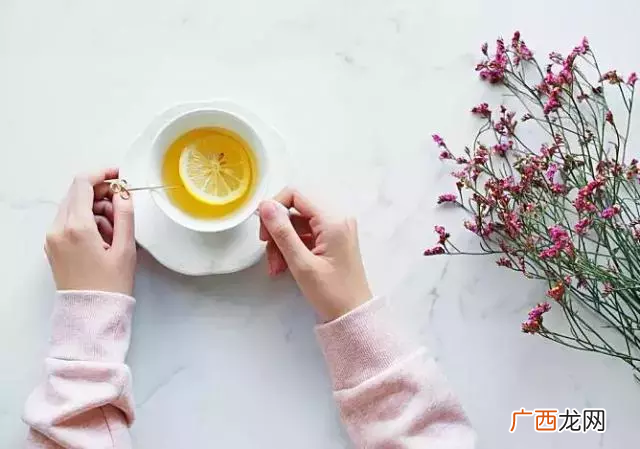 手背有痣图解 左手背有痣代表什么