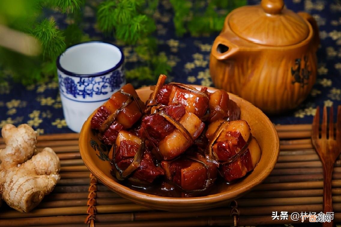 猪肉3种颜色代表不同标准 猪肉上的蓝章和绿章哪个肉好