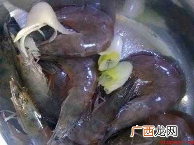 盐焗虾要几分钟的具体操作步骤 盐焗虾要几分钟