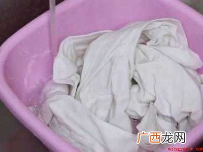 漂白水能把染色的衣服漂干净吗