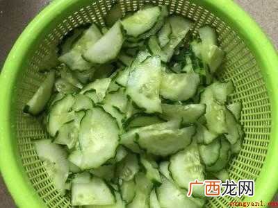 黄瓜能做什么菜的具体操作步骤 黄瓜能做什么菜