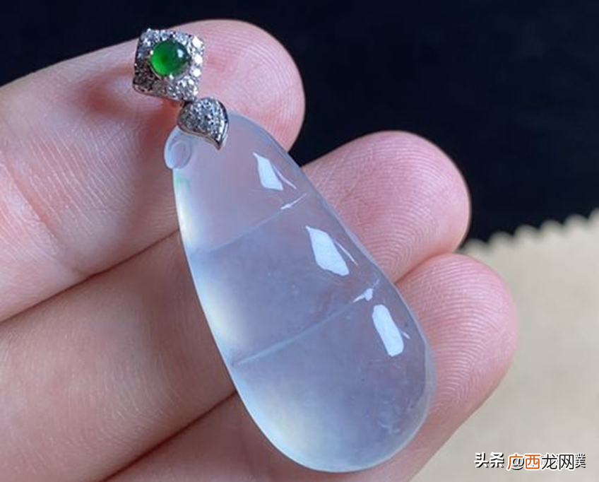 胶感和冰感哪个好 翡翠起胶感是什么意思