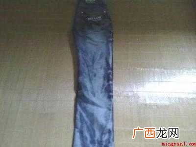 叠裤子的技巧和小方法的具体操作步骤 叠裤子的技巧和小方法