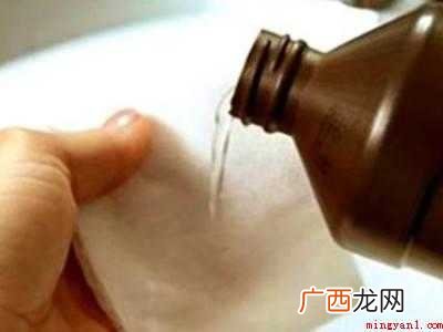 如何清除家里的霉菌的具体操作步骤 如何清除家里的霉菌