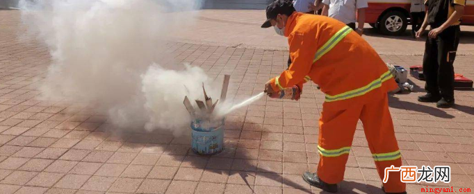 灭火器灭火的位置是什么? 使用灭火器灭火的最佳位置是哪?