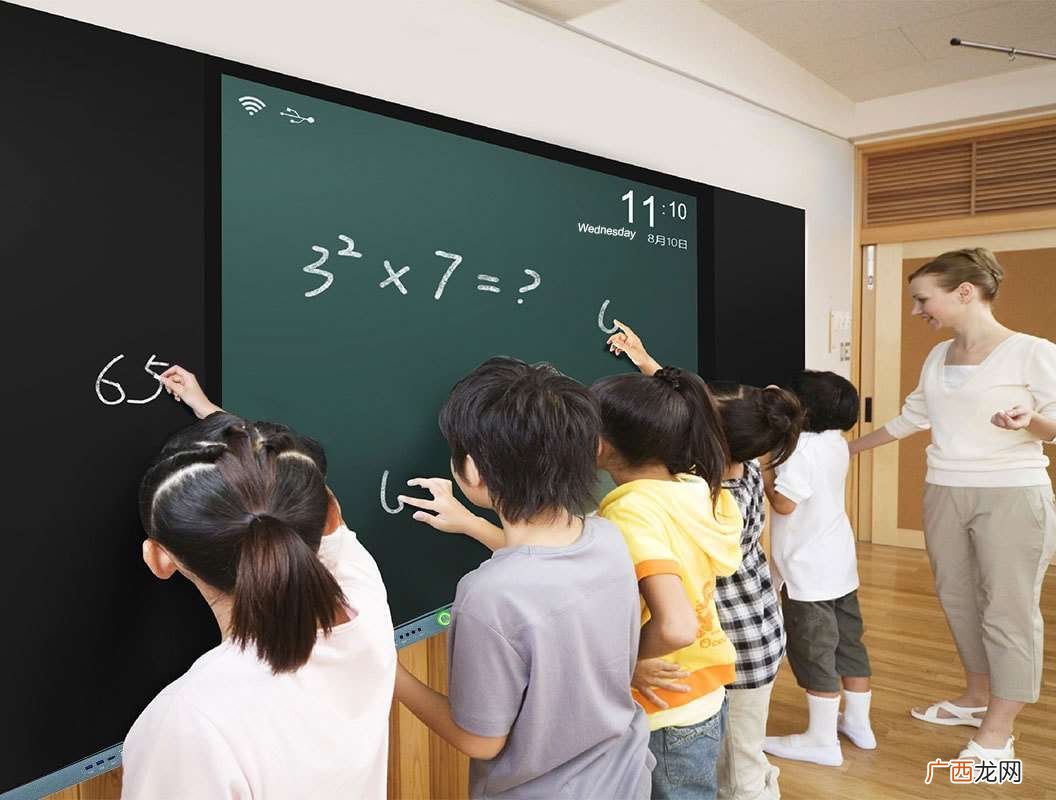 智能黑板有什么功能作用 什么是智能黑板