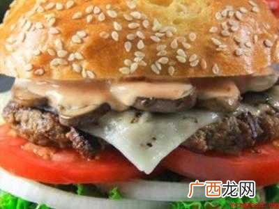 汉堡需要哪些材料的具体操作步骤 汉堡需要哪些材料