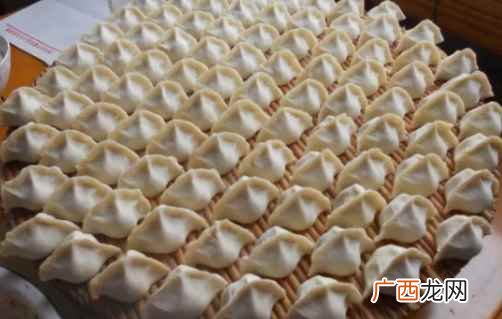 煮饺子煮几分钟就熟了 饺子煮几分钟就熟了