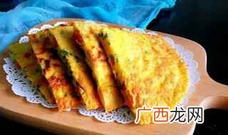 平底不粘锅加少许油 甜鸡蛋饼制作方法家常简单
