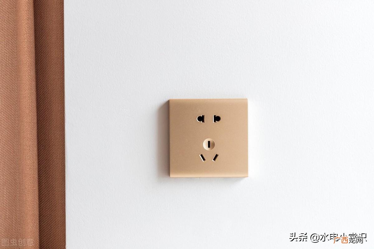 五孔插座安装操作步骤 五孔一开关的插座怎么接线