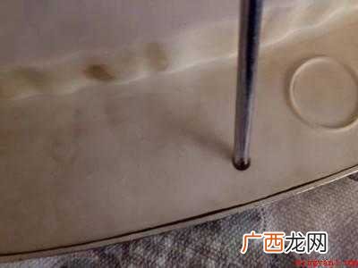 超小螺丝滑丝了怎么取出来的具体操作步骤 超小螺丝滑丝了怎么取出来