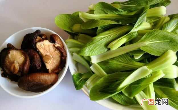 蒜蓉油菜的做法家常 蒜蓉油菜的做法