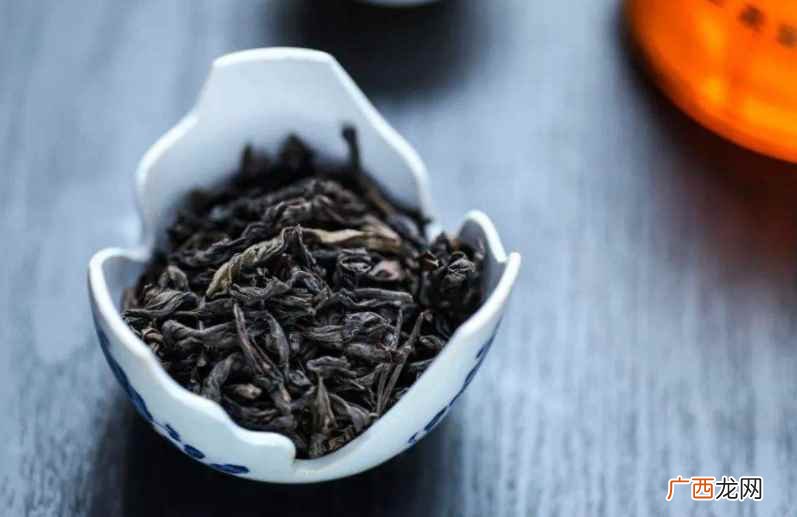 鉴别大红袍的第一点就是看外包装 大红袍是红茶还是绿茶