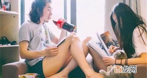 如何和刚认识的女孩初次聊天 和不认识的女生聊天开场白