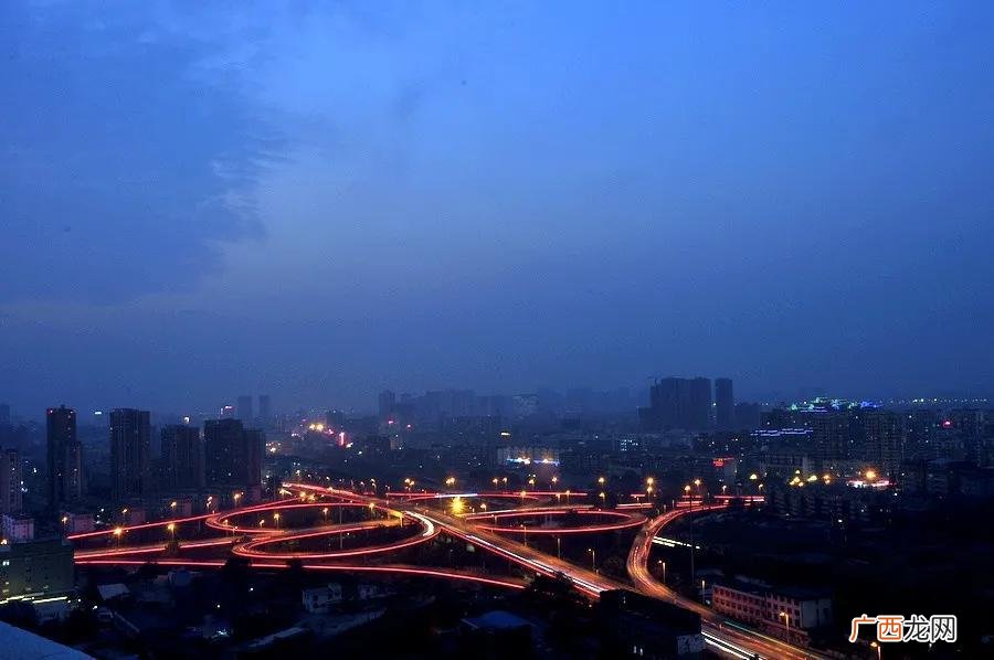 蚌埠住了是什么意思（网络用语蚌埠住了梗的来源)