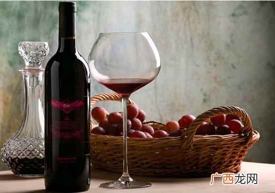 孕妇可以喝红酒吗晚期 孕妇可以喝红酒吗