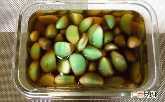 腊八蒜用什么醋腌制最好 腊八蒜用什么醋