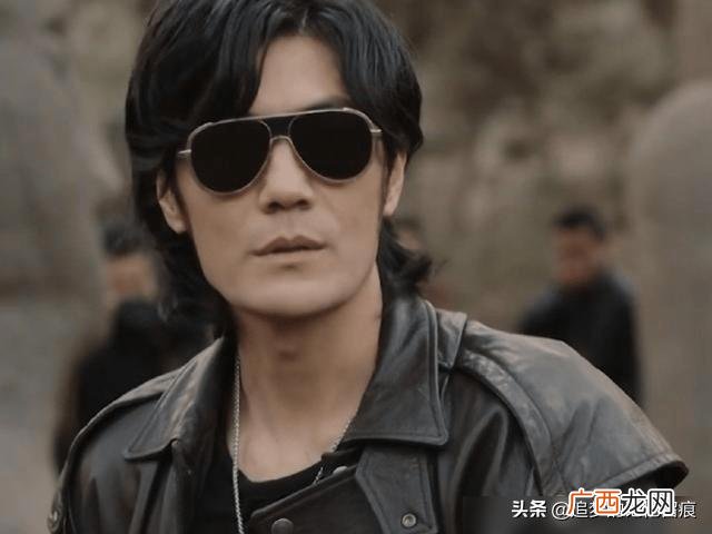 盗墓笔记黑瞎子最后到底死没死 为什么黑瞎子最后亡了
