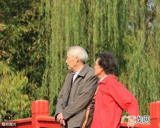 老年人同居会有什么法律风险 老年人不领结婚证同居合法吗