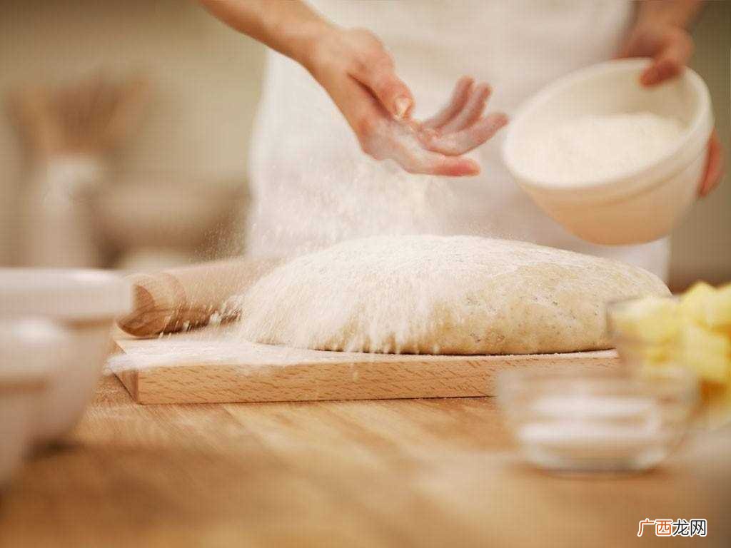 中筋面粉可以做什么面包 中筋面粉可以做什么