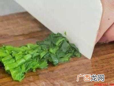 腾三七叶子怎么吃的具体操作步骤 腾三七叶子怎么吃