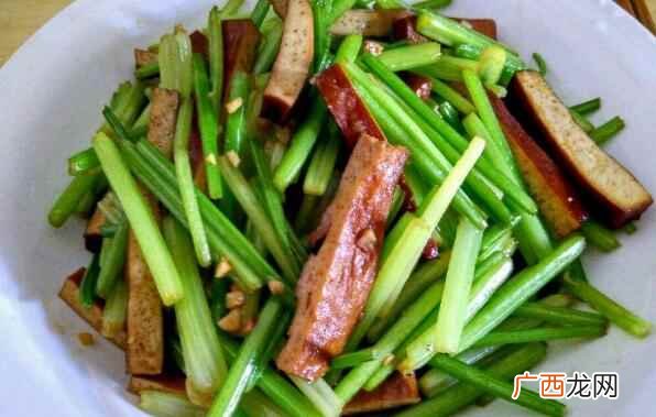炒芹菜的做法窍门 炒芹菜的做法