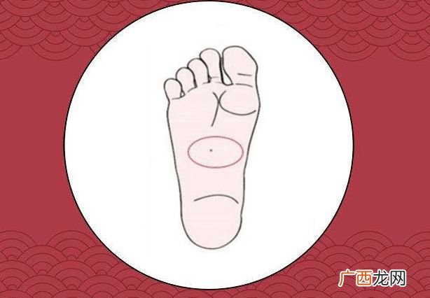 脚底板长痣的痣相图解大全 脚底有痣的女人代表什么
