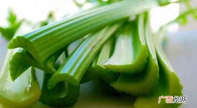 芹菜怎么吃减肥最有效 芹菜怎么吃减肥