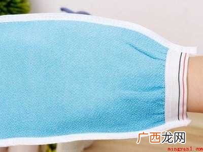 搓澡巾怎么用才能搓泥的具体操作步骤 搓澡巾怎么用才能搓泥