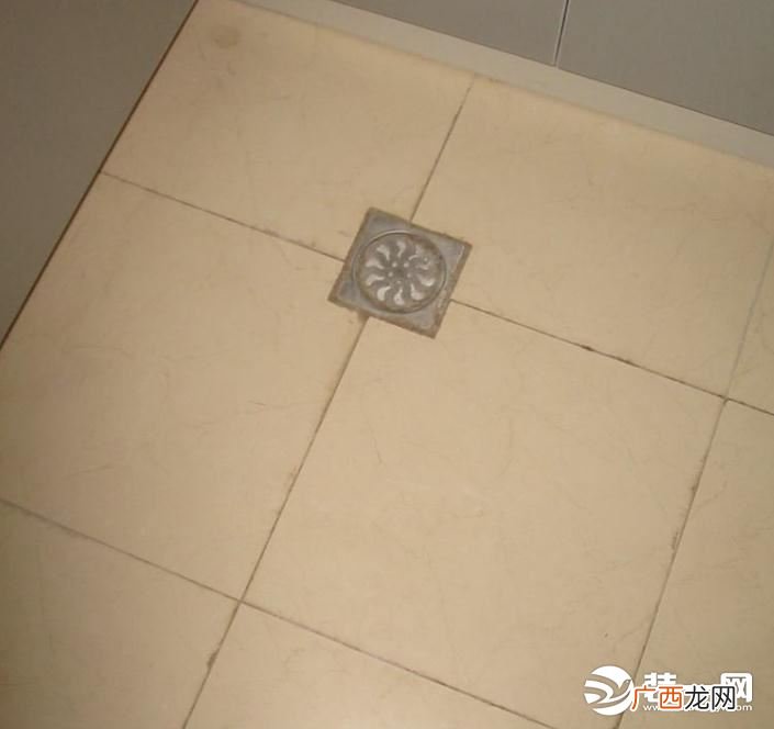厨房下水道地漏反水五大解决妙招 厨房地漏反水怎么处理
